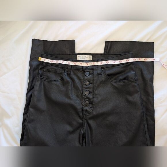 Abercrombie & Fitch Black Coated Ankle Straight Ultra High Rise Jeans Size 30 - Picture 5 of 10